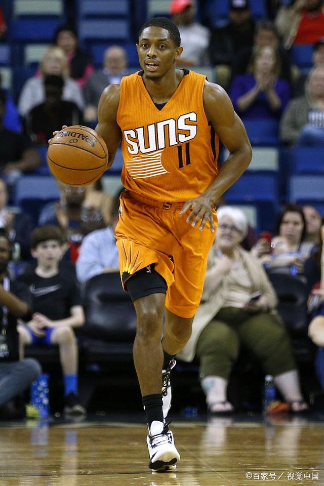 勇士队二当家前锋再添三双,展现全面实力 勇士队二当家前锋再添三双,展现全面实力