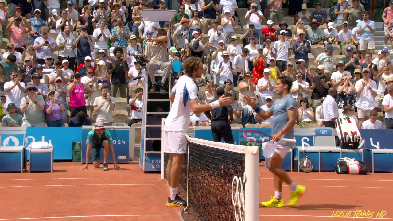 澳网完胜年终总决赛,西西帕斯带队取胜 澳网完胜年终总决赛,西西帕斯带队取胜