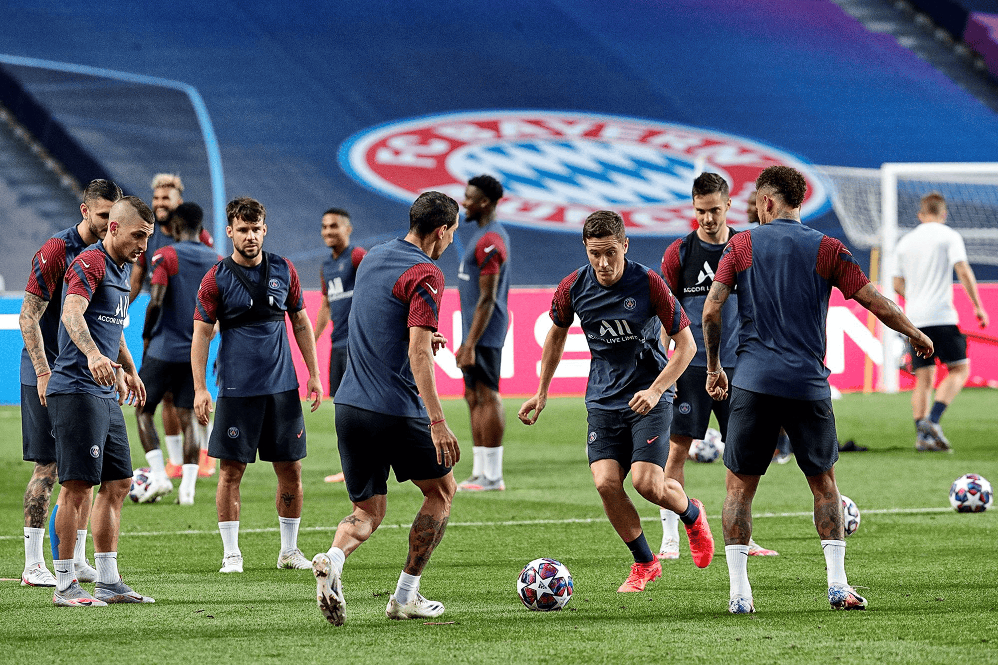 利物浦主场迎战多特蒙德，谁能笑到最后？