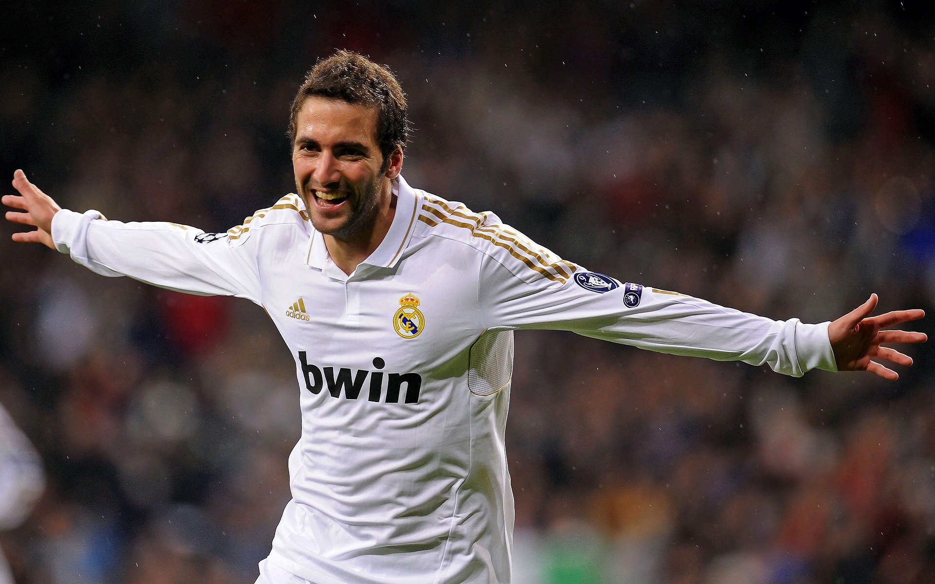 leisu-年度焦点之战，洪都拉斯速胜亚特兰大，闪电战术震撼足坛