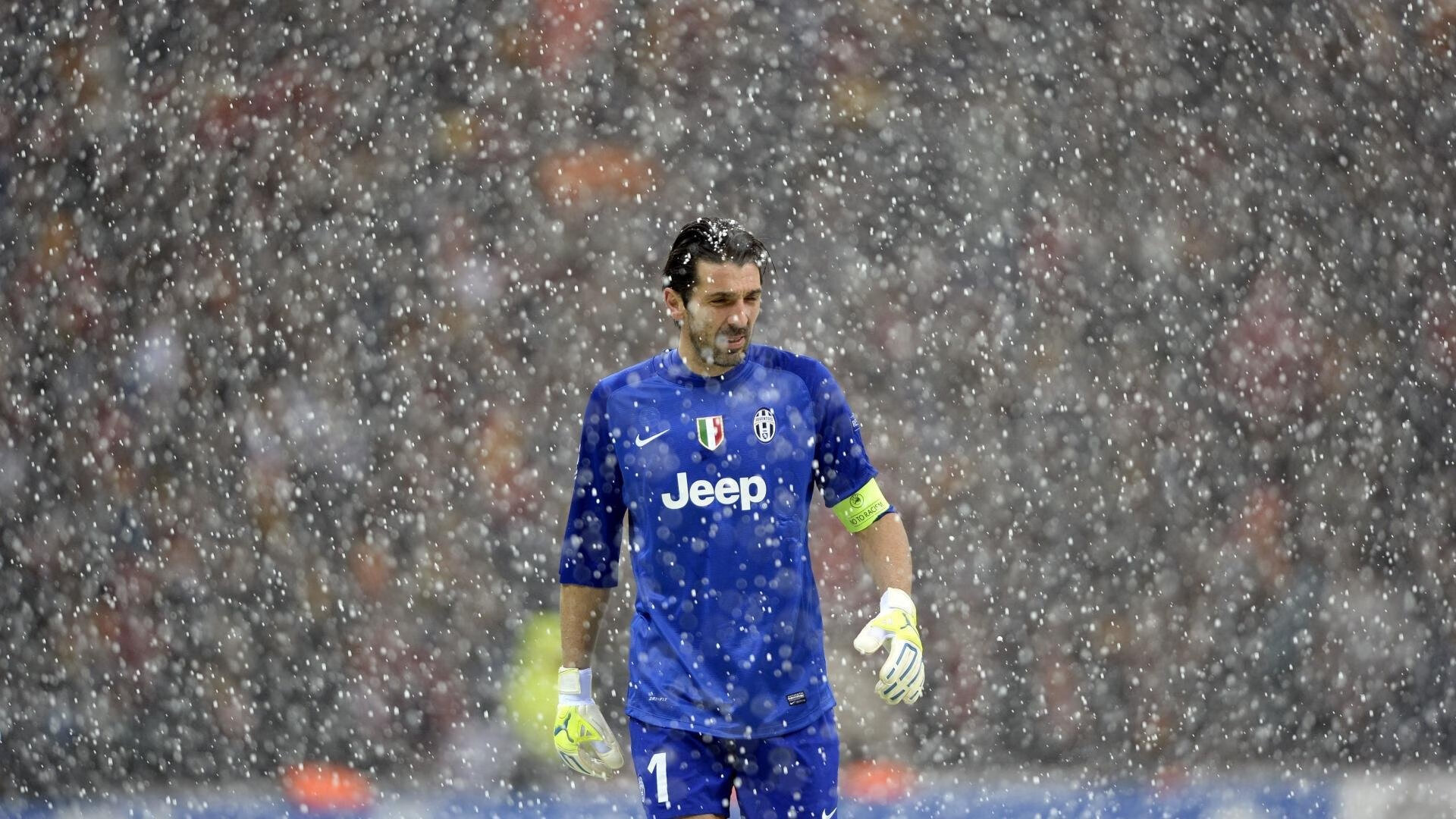 雷速体育直播入口-德甲争冠夜，卡马文加如何以一己之力改写剧本