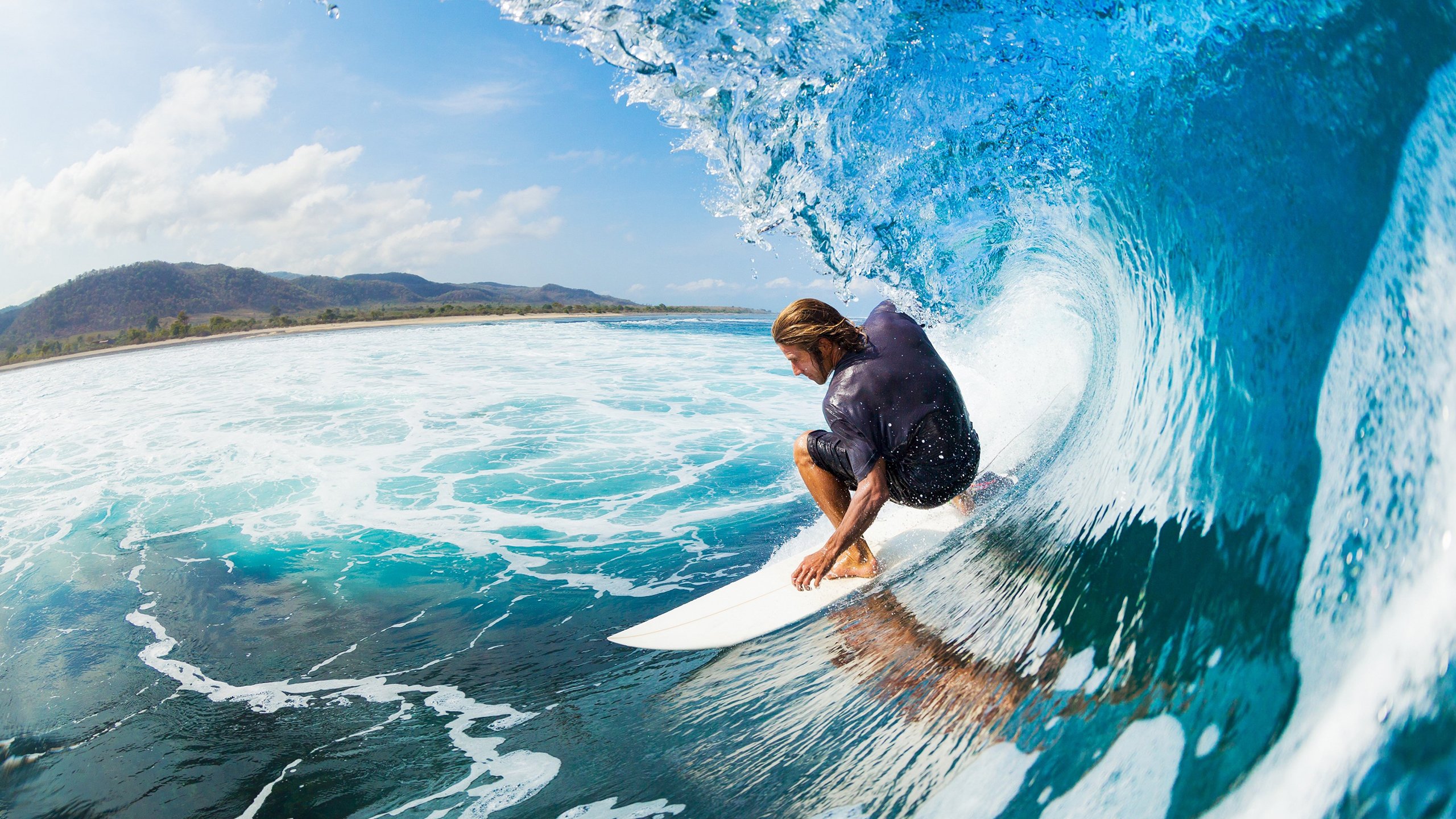 布伦森狂飙点燃赛场，山东队险胜爵士创历史