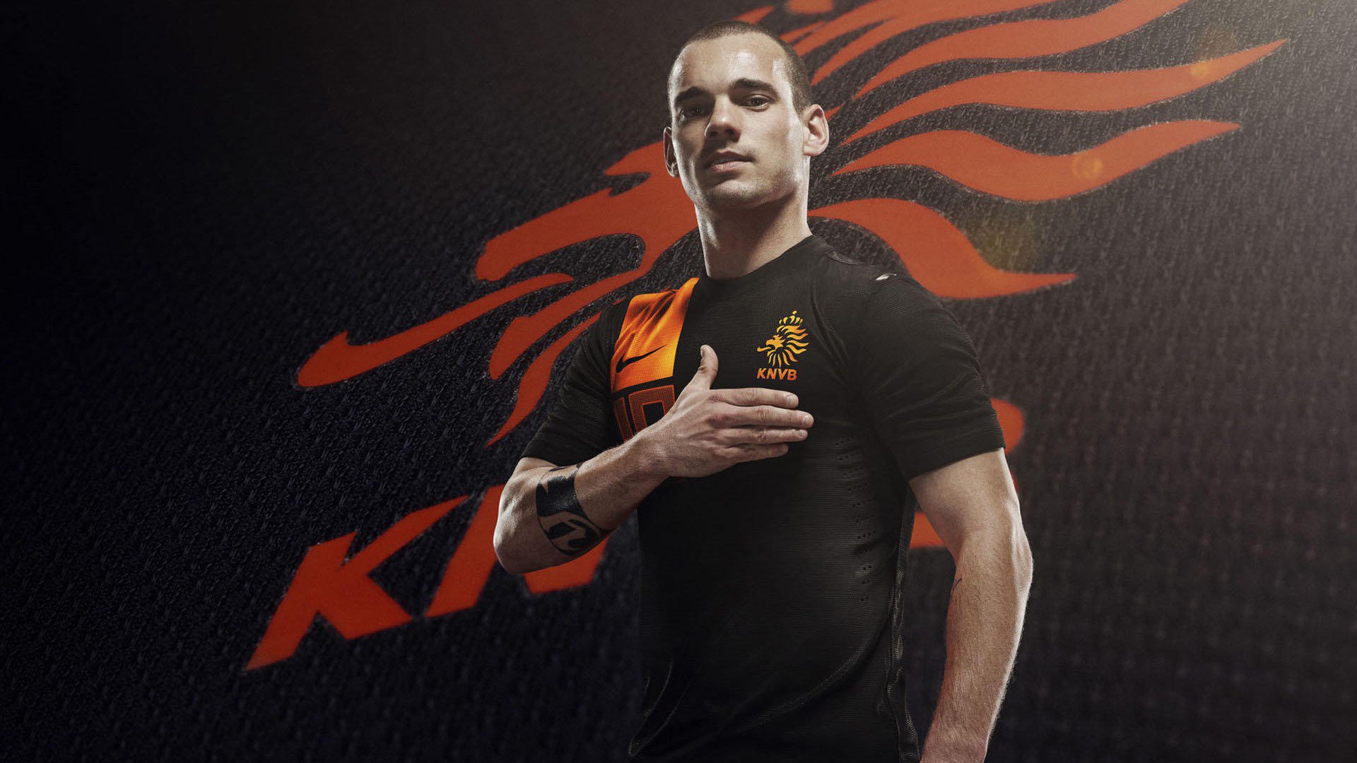 北欧铁壁与孤胆门神，库尔图瓦一夫当关，瑞典战术完胜那不勒斯